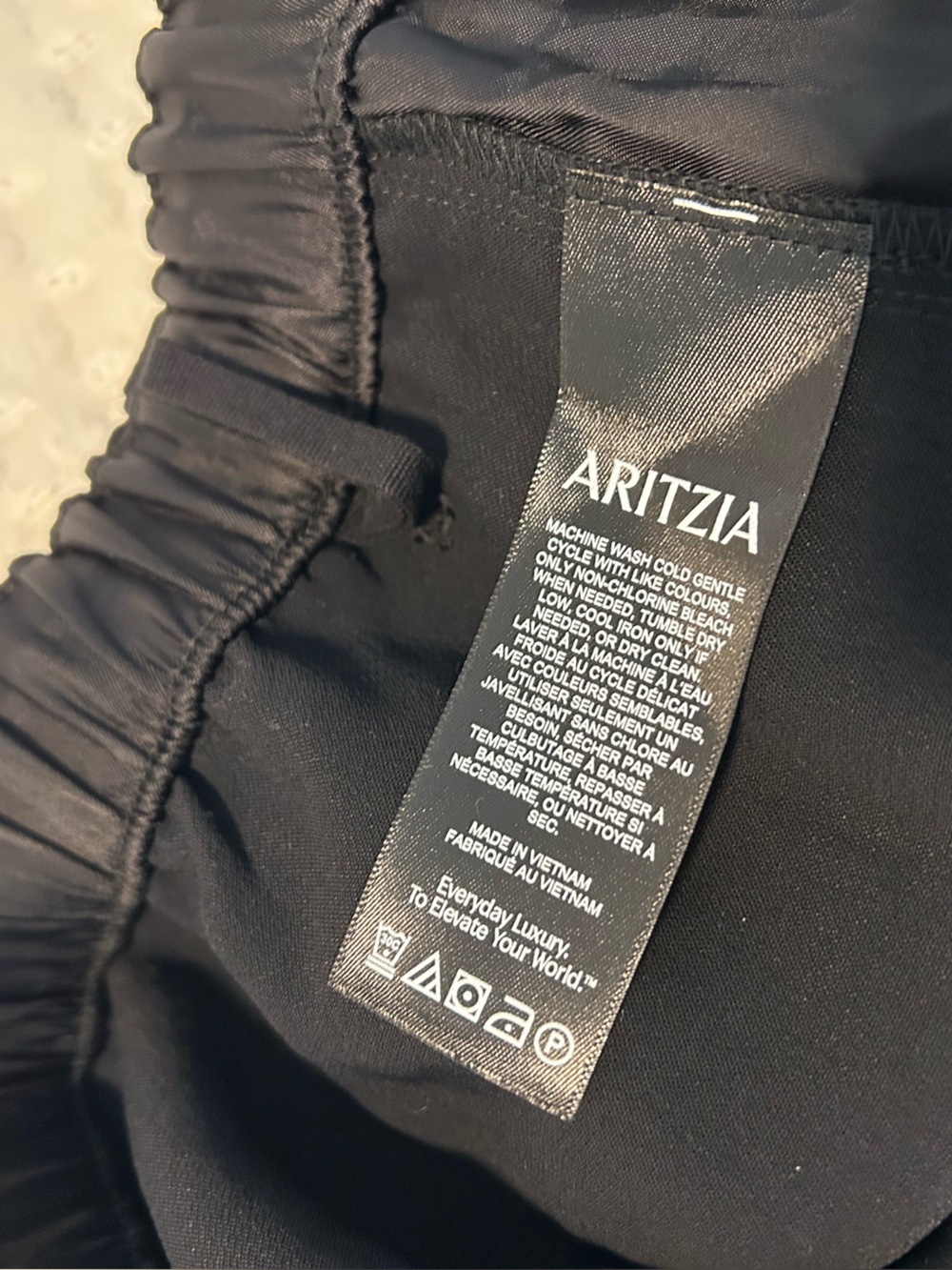 Aritzia The Lodge Pant - Crepette - Black Size XL Short NWOT - Picture 10 of 11